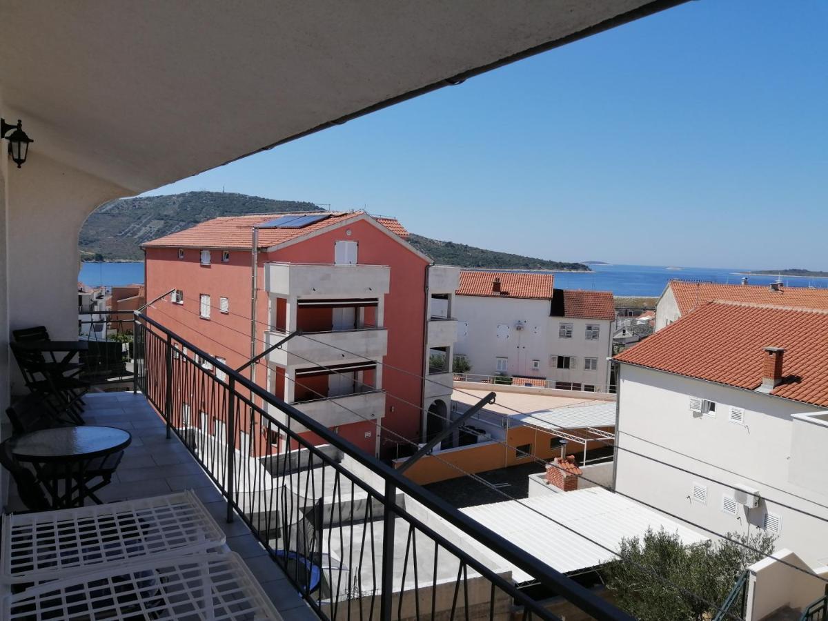 Goga Apartments Primošten Exteriör bild